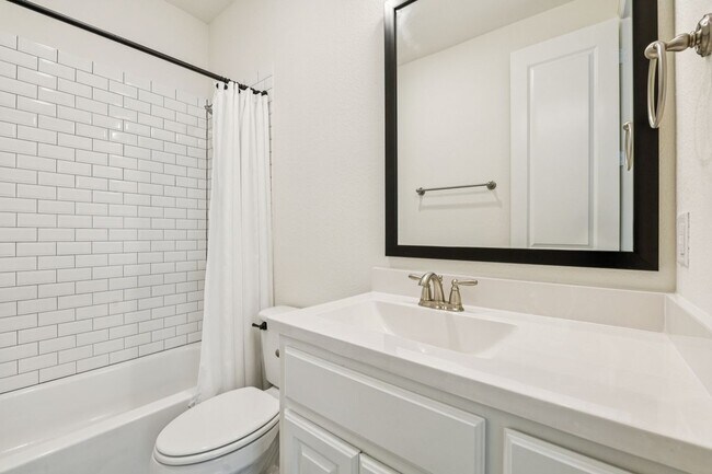 Foto del edificio - 1713 Purple Thistle Ln