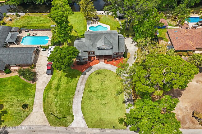 Building Photo - 12818 Micanopy Ln