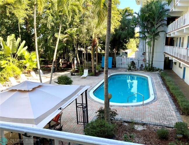 Foto del edificio - 1407 NE 56th St
