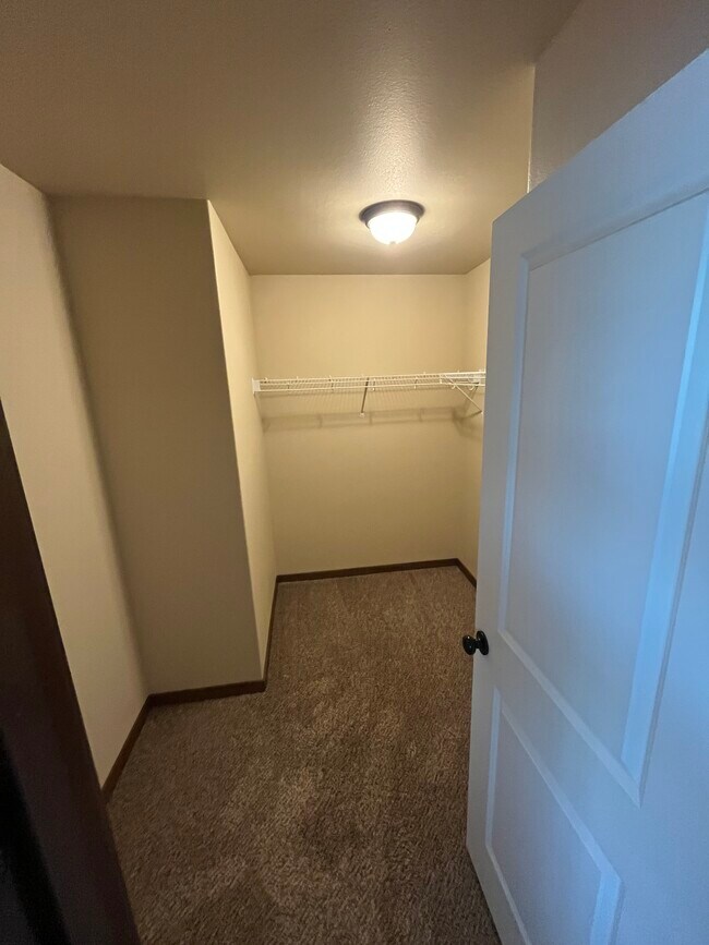 Foto del edificio - 55 Jaro Wy