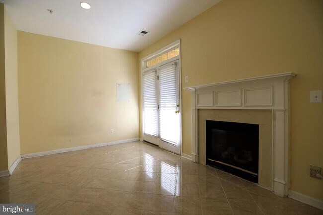 Building Photo - 3551 Ellery Cir