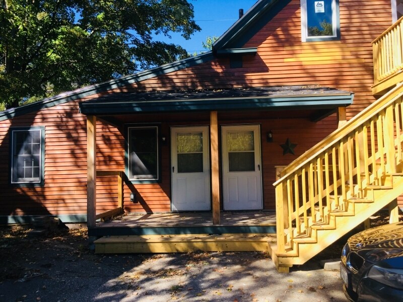 Primary Photo - 288 Pleasant St
