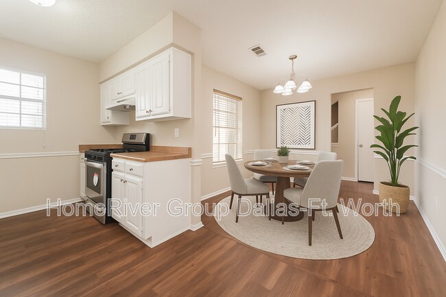 Foto del edificio - 5100 Edgewater Dr