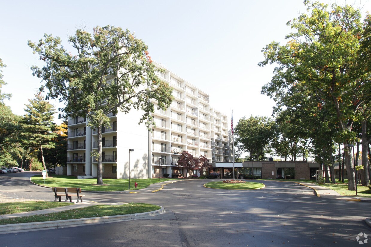 Pine Grove Manor Senior Community Apartments Muskegon, MI