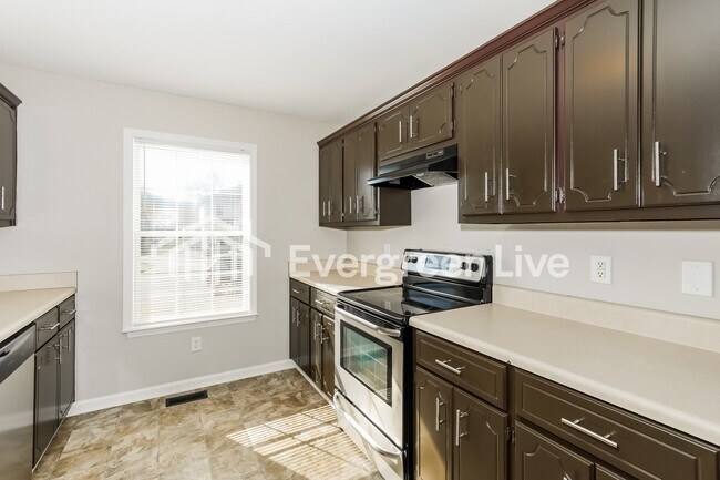 Foto del edificio - 2621 National Woods Dr