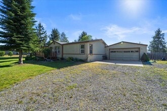 Building Photo - 32721 10th Ave