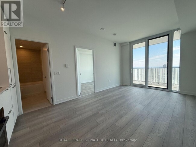 Building Photo - 1 Fairview Rd E