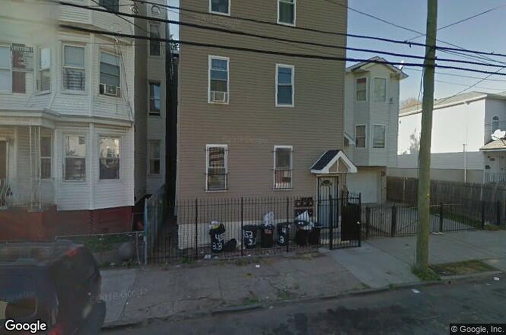 Primary Photo - 453 S 18th St