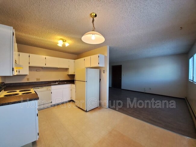 Building Photo - 909 Pattee Creek Dr