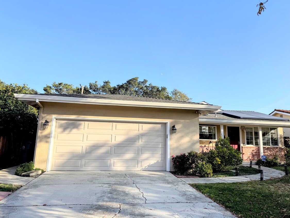 Foto principal - 1204 Arlington Ln