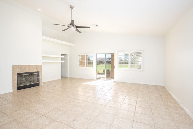 Foto del edificio - 80247 Spanish Bay Dr