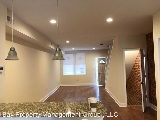 Foto del edificio - 2 br, 3 bath House - 439 Bonsal St