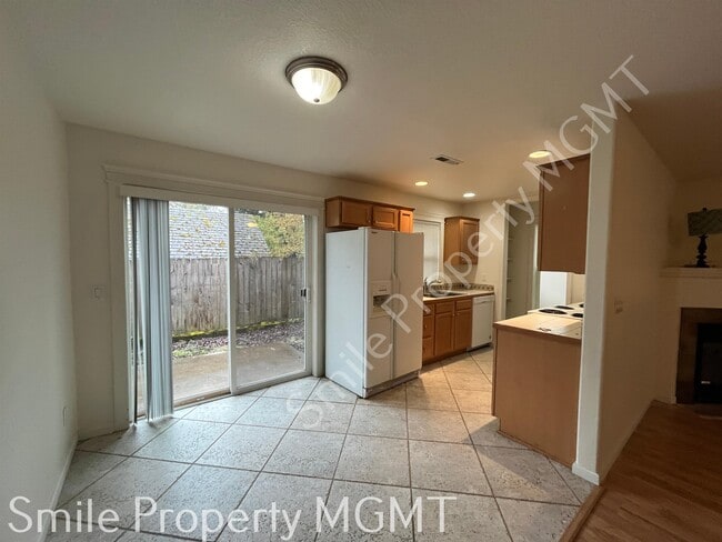 Building Photo - 3543 SE 136th Ave