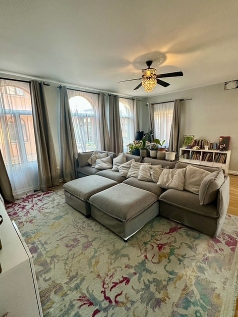 Living Room - 1901 S Louie Pkwy