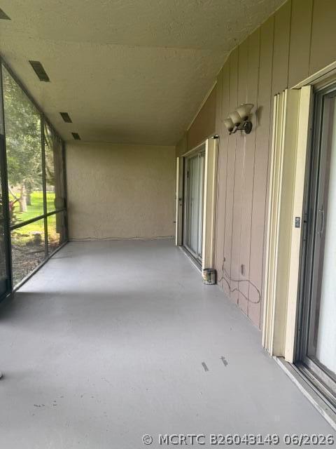 Foto del edificio - 15763 Woodgate Ct