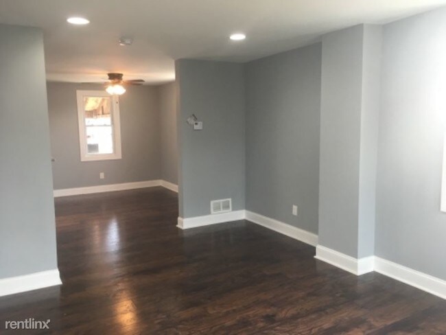 Building Photo - 3 br, 2 bath Townhome - 7801 Saint Fabian Ln