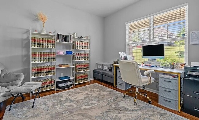 Foto del edificio - 364 Heathrow Dr