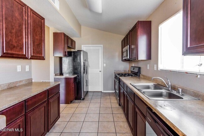 Foto del edificio - 3256 Bell Point Dr