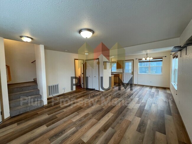 Building Photo - 4385 Deveraux Pl