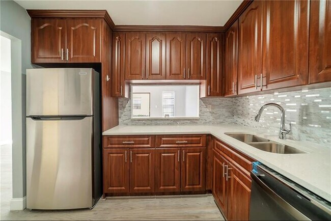 Foto del edificio - 3920 NW 110th Ave