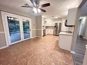 Building Photo - 60 N Conestoga Dr