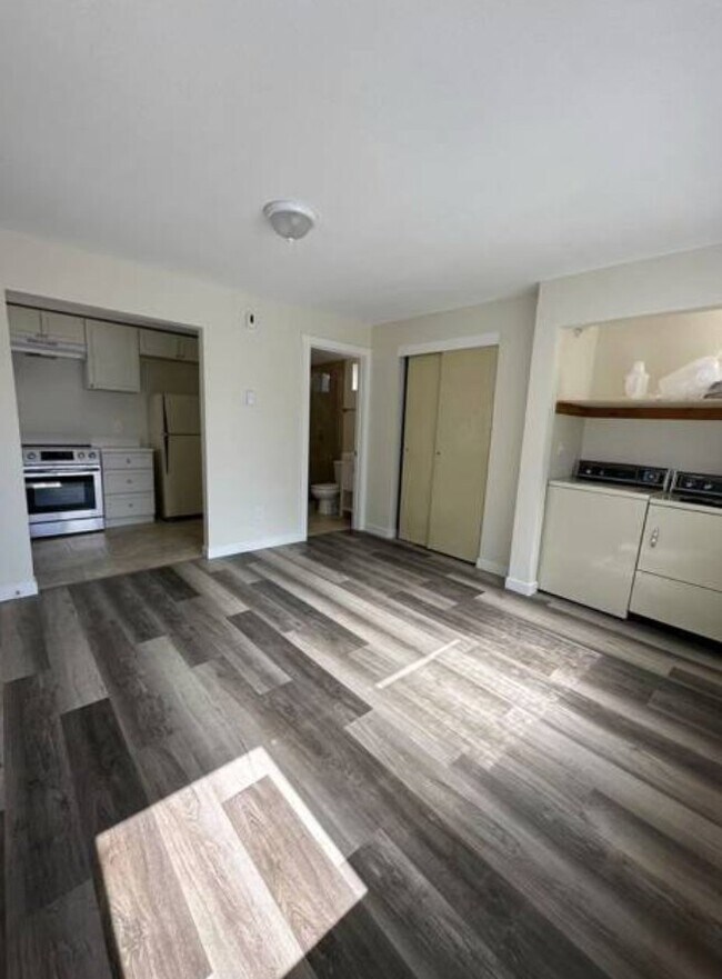 Foto del edificio - 4226 7th Ave NE