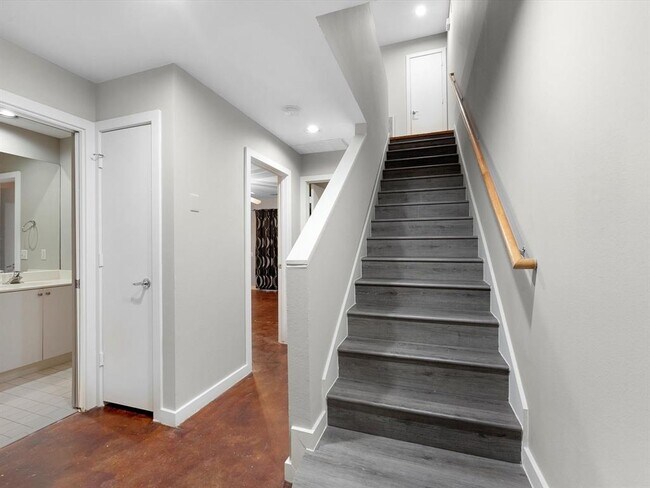 Foto del edificio - 1714 Drew St