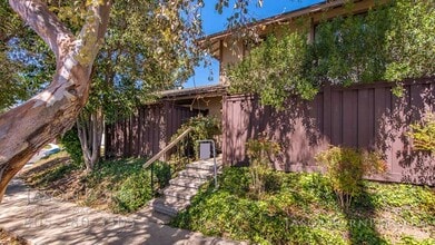 Building Photo - 28803 Oakpath Dr