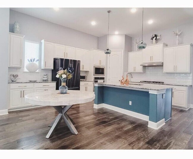 Foto del edificio - 1800 Ficuzza Wy