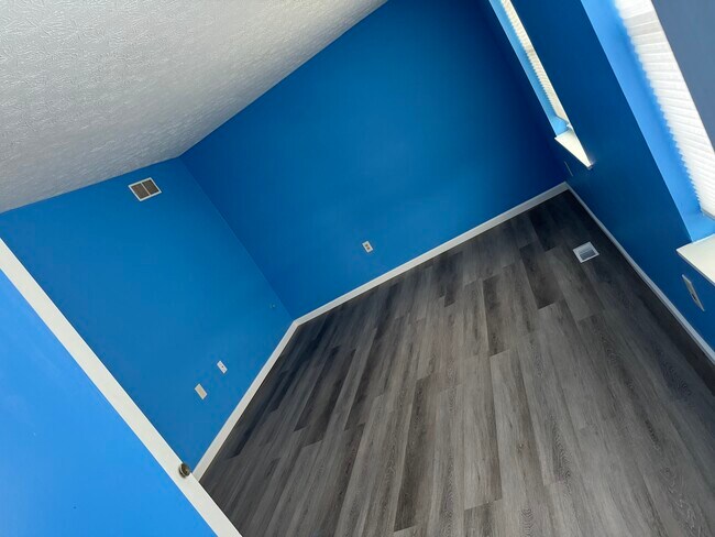 Foto del edificio - 5611 Chatford Dr