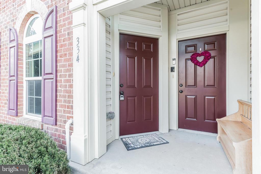 Primary Photo - 334 Chessington Dr