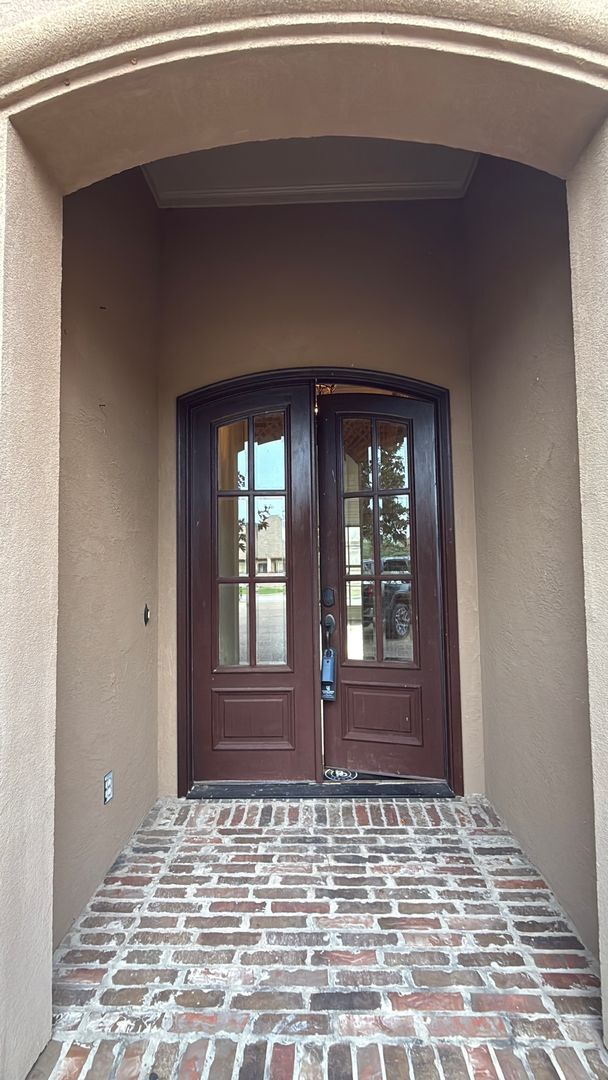 Building Photo - 9572 Rochel Dr