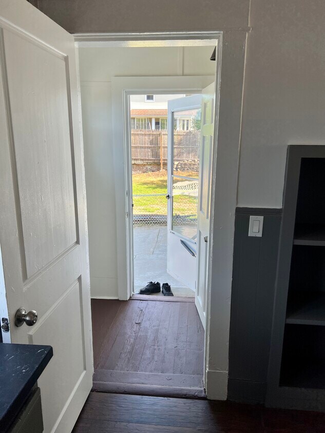 Foto principal - 298 Bleloch Ave