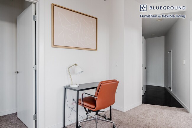 Foto del edificio - 288 106th Ave NE