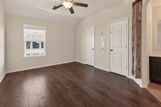 Building Photo - 24914 Diamond Ranch Dr