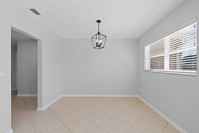 Foto del edificio - 3 br, 2.5 bath House - 4471 NW 6th Ct