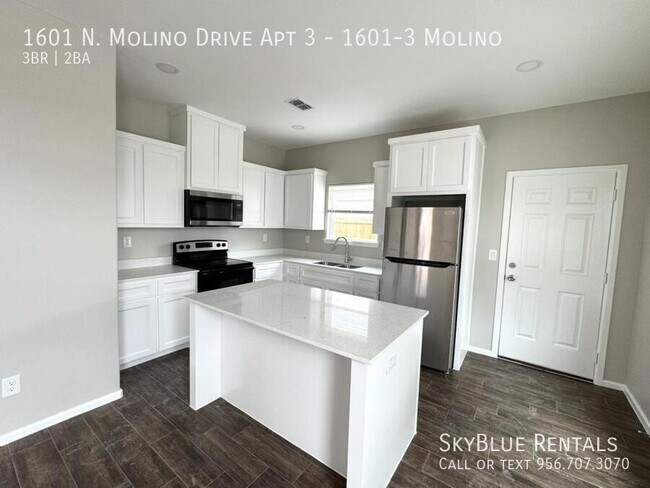 Building Photo - 1601 Molino Dr