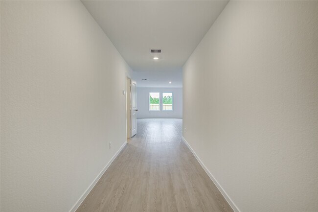 Foto del edificio - 19747 US-59