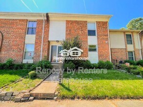 Building Photo - 5031 Clairmont Ct