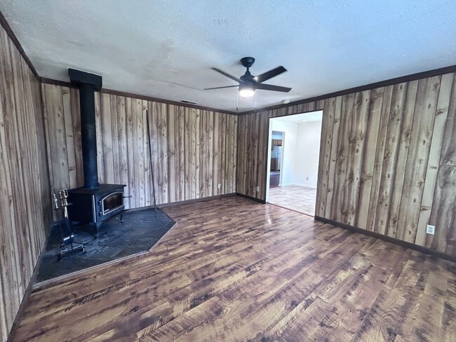 Photo - 441 Haggin Ave Apartment