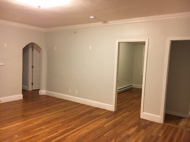 Foto del edificio - 720-740 Winthrop Avenue