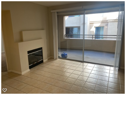 Living room with balcony - 1301 Cabrillo Ave