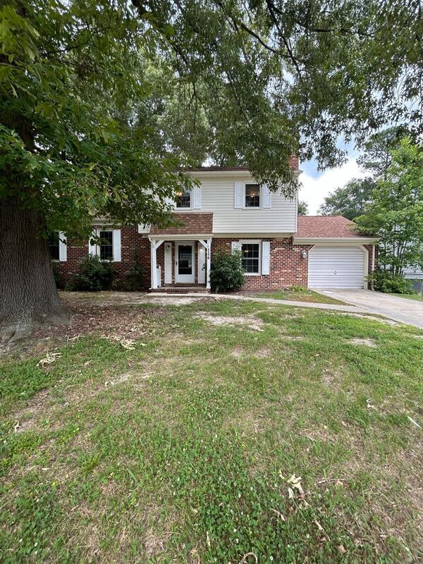 Primary Photo - 1170 Wicker Dr