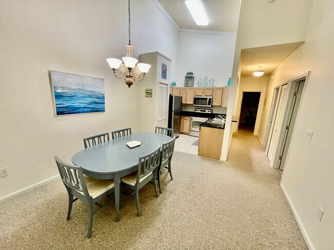 Building Photo - E-8 Palms of Amelia