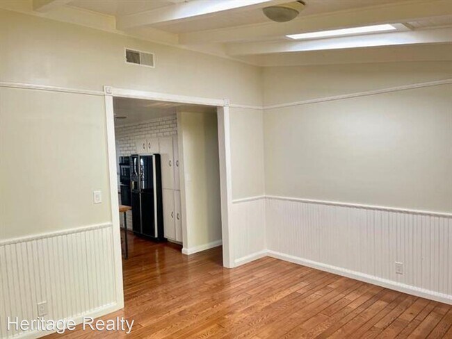 Foto del edificio - 3 br, 2 bath House - 1525 Maxine Avenue