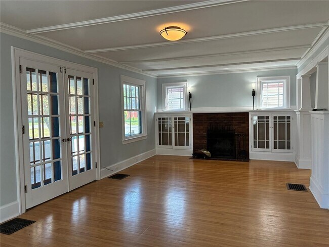 Foto del edificio - 314 S Pleasant St