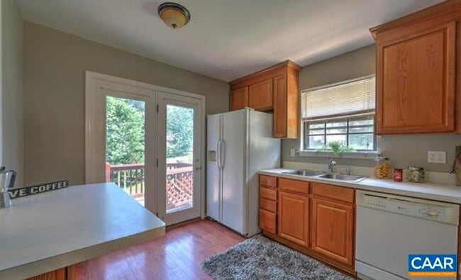 Building Photo - 2392 Whitney Ct