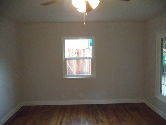 Building Photo - 3045 Freeport Blvd
