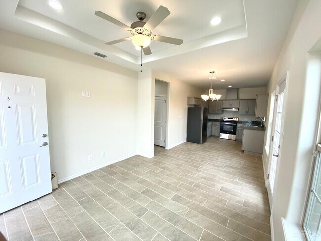 Foto del edificio - 5601 Nightingale Ave