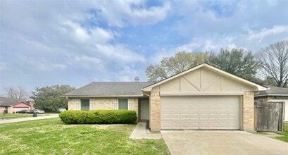 Building Photo - 503 Penwood Ct